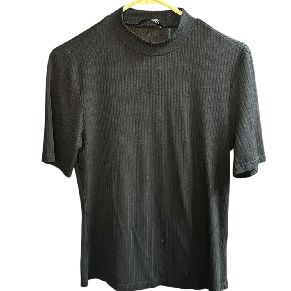 SHEIN Black Ribbed Short-Sleeve Mock Neck Top